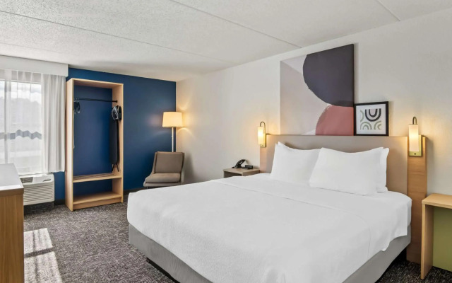 Spark by Hilton Stevensville