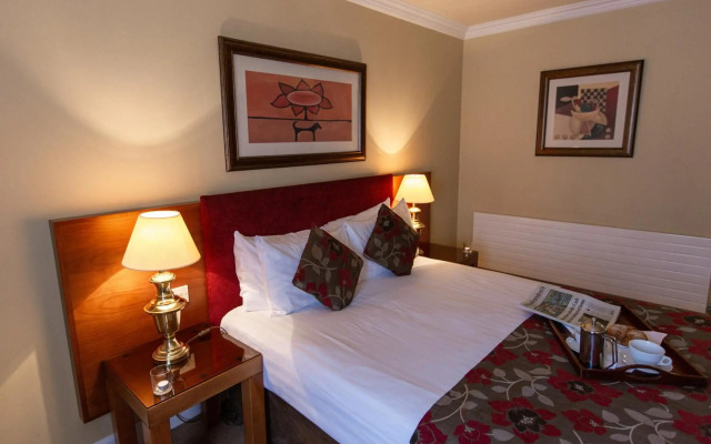 Hamlet Court Hotel