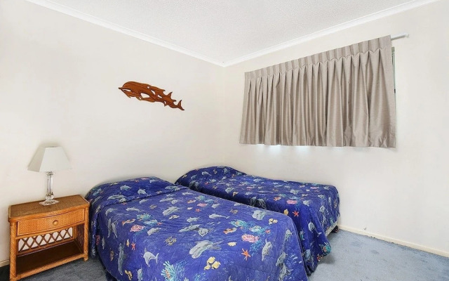 Amazing Waterfront Views Sunshine Coast H330