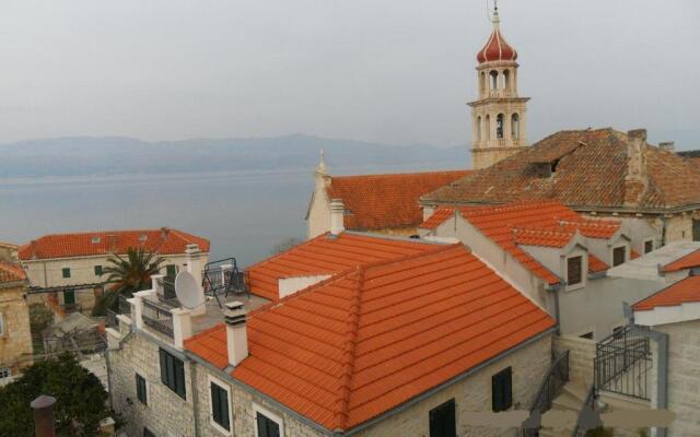 Rooms Liva - 60m from the sea