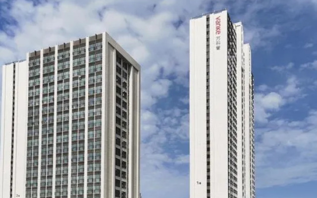 Xingxuan Smart Apartment Hotel (Zhengzhou East High-speed Railway Station)