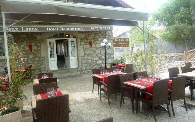 Auberge du Vieux Lanas