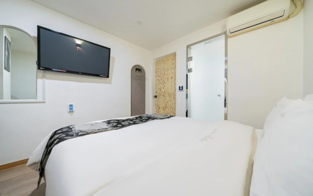Goyang Hwajeong Vole Hotel