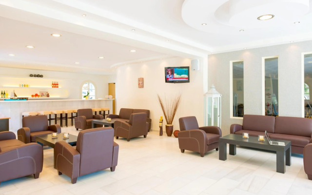 Mikri Vigla Hotel Beach Resort