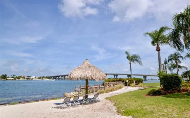 Isla Bahia Vista 12-143