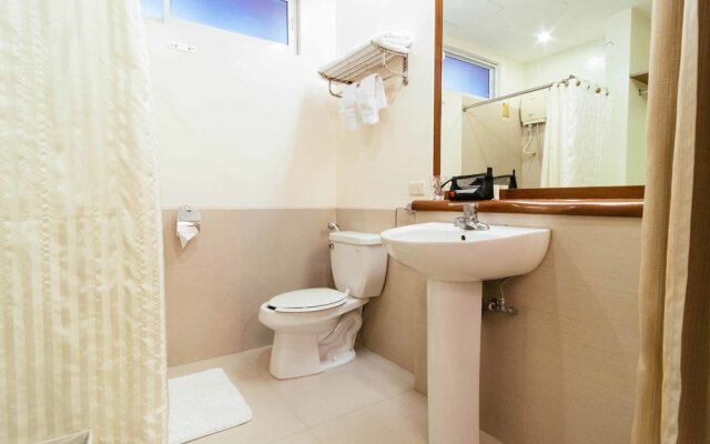 RedDoorz Plus near Abreeza Mall Davao