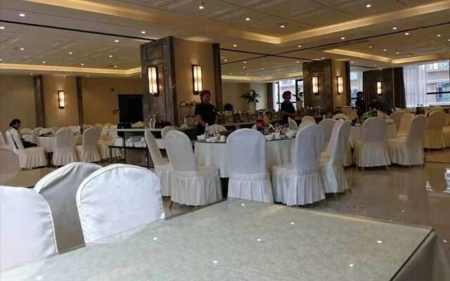 Heqi Hotel