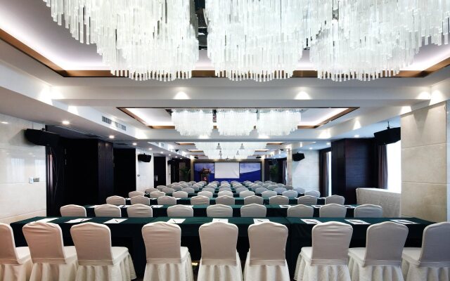 Days Hotel by Wyndham Wenyi Anhui