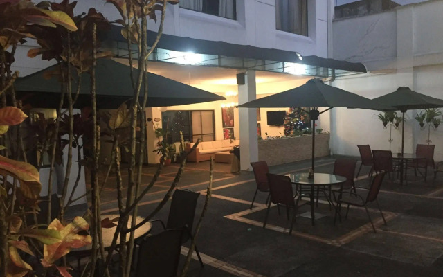 Hotel Centenario