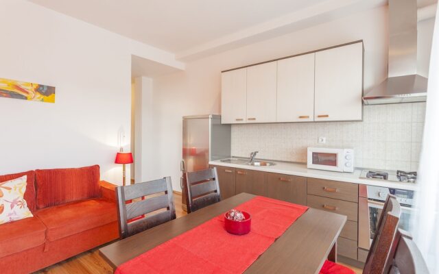 Apartments & Rooms Alagic