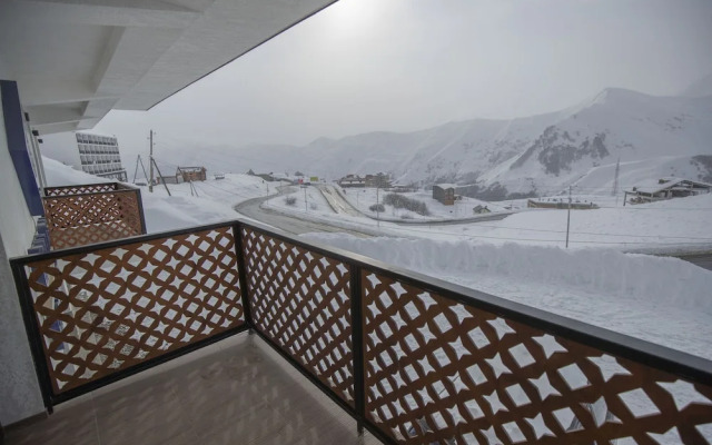 Snow Rooms Hotel