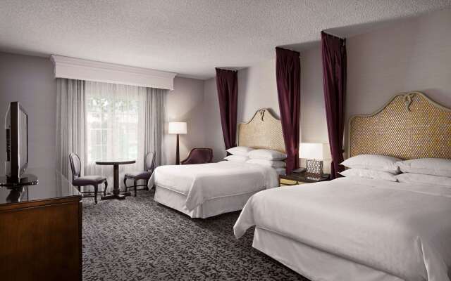 Anaheim Majestic Garden Hotel