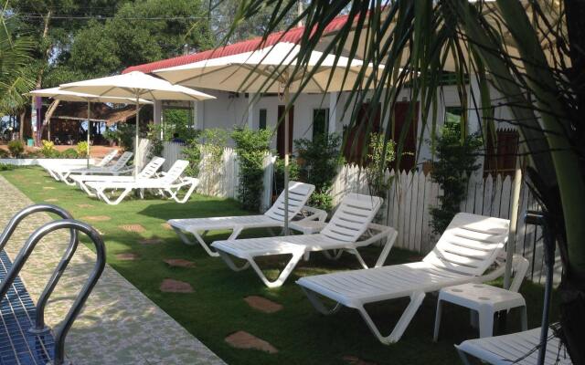 Relax Bungalows