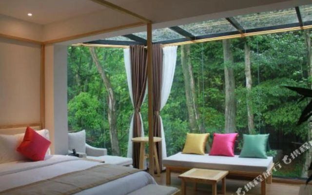 Xiyuan Yaji Holiday Hotel