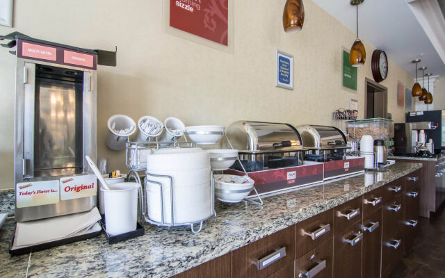 Comfort Inn & Suites