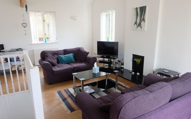 Oakridge, St Mellion, Cornwall + 2 Leisure Passes - фото 5
