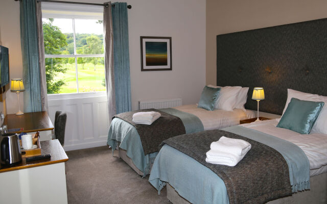 Woodsome Hall Golf Club Cottage on the Course