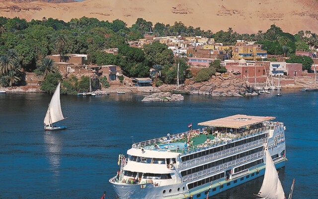 MS. Mahrousa Nile cruise