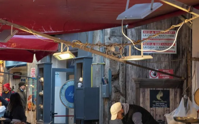 Una Terrazza Sul Mercato Del Capo By Wonderful Italy