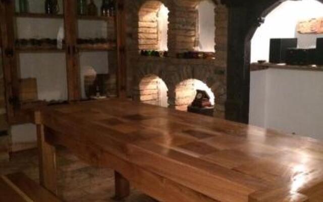 Zsuzsanna Paraszthaz