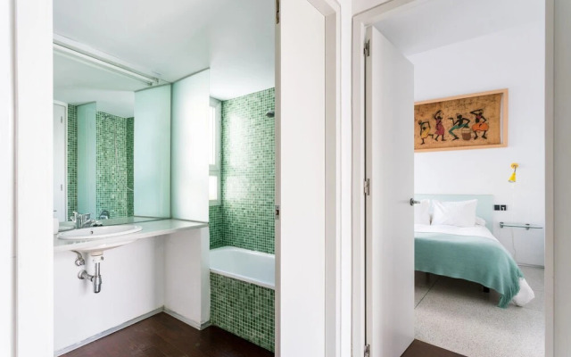 Apartamento con Patio y piscina