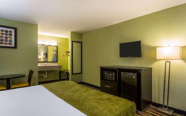 Rodeway Inn Davenport - Maingate South