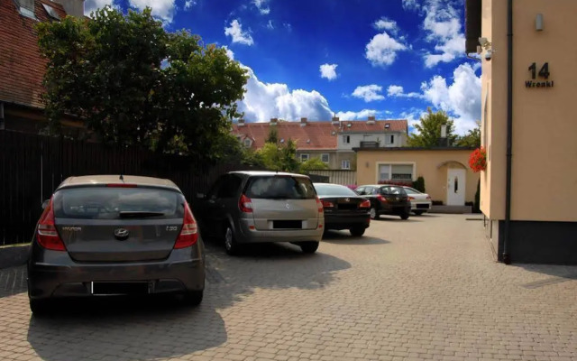 Villa Stratus
