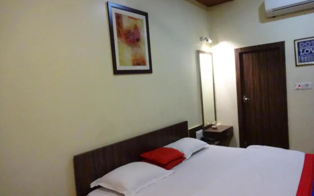 OYO Rooms Sealdah Near Entally Market
