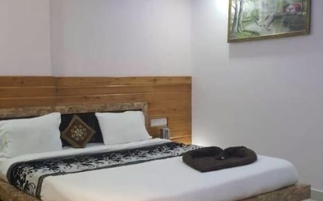 OYO 75800 The Royal Mini Resort