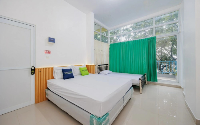 Urbanview Hotel near Exit Tol BSD – Guest Rooms – South Tangerang