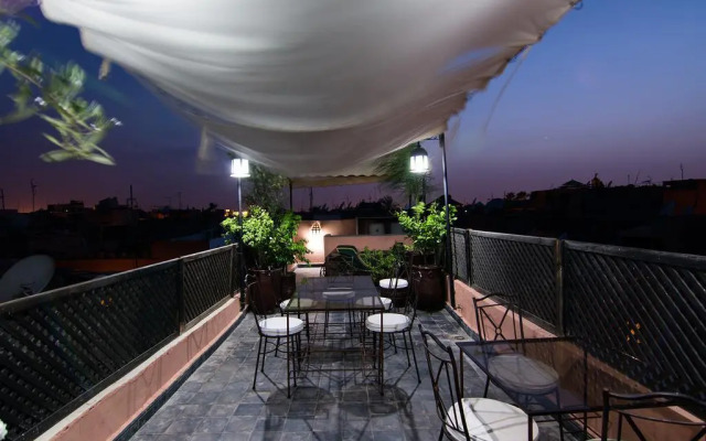 Riad Dar Lyna