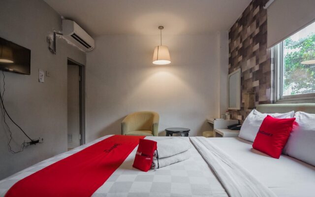 Hotel Feodora by RedDoorz