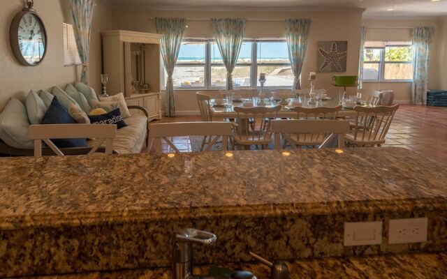 Sunset Point Apartment 4
