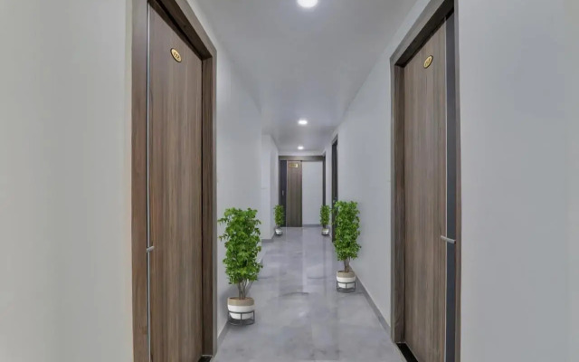 Oyo Flagship 70327 Hotel Manu Grand