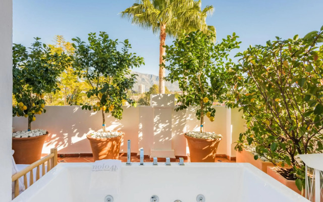 Molo Luxury Suites Puerto Banus