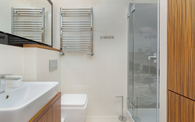Apartment With 3 Bedrooms by Renters