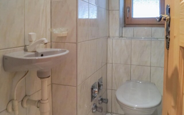 Amazing Apartment in Fügen With 2 Bedrooms and Wifi