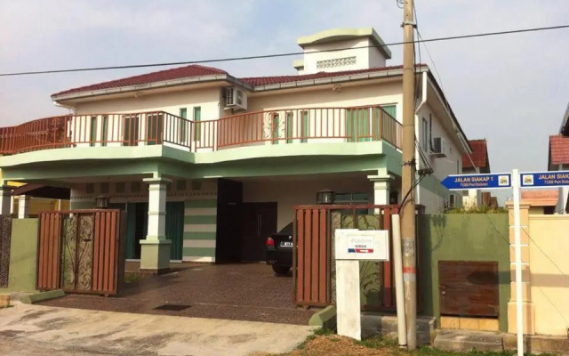 Port Dickson Holiday Home Villa