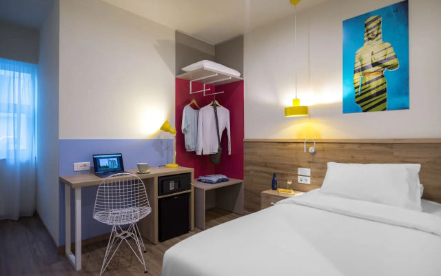 ibis Styles Athens Routes