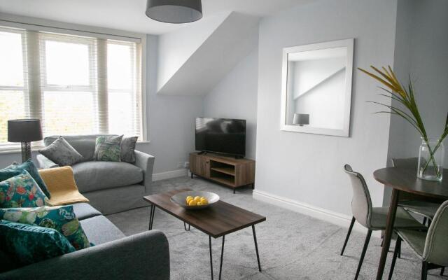 Harlow Apartment 3