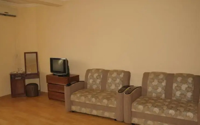 Kral Hotel