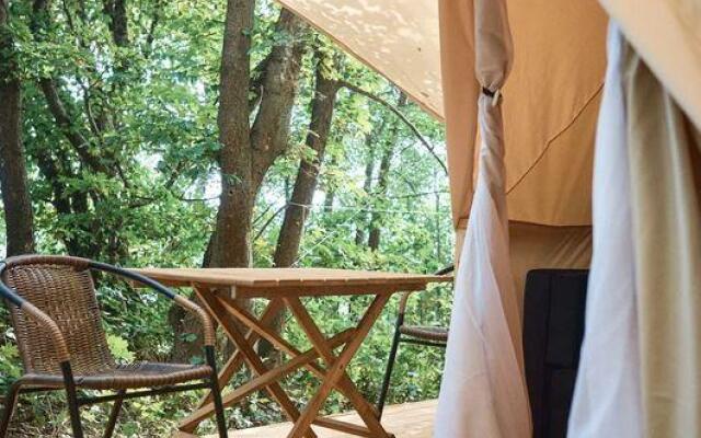 River Glamp (Ривер Глэмп)