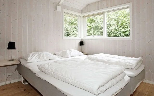 Cozy Holiday Home in Hadsund near Family Friendly Beach
