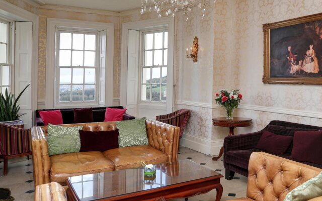 New House Country Hotel