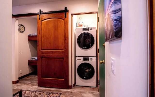 Sun Valley Condo 123