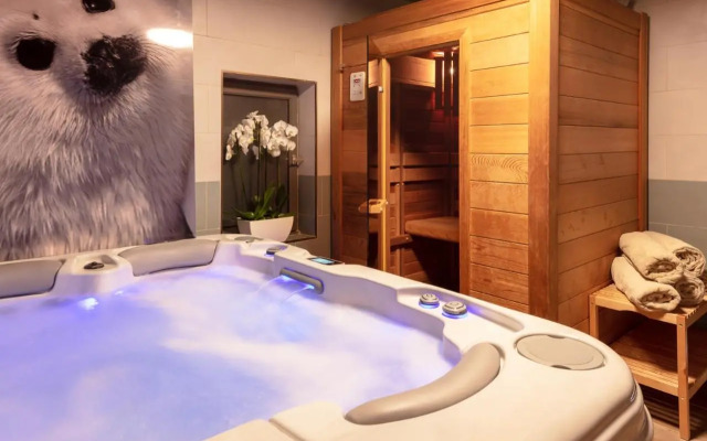 Hotel Carcarille - Restaurant le C