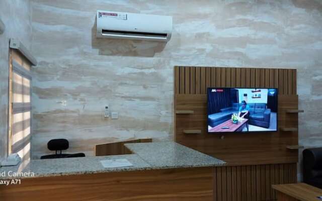 Hassan Sunmonu Court