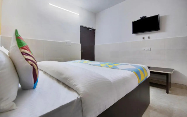 Oyo Home 78927 Elegant Studio Sarita Vihar