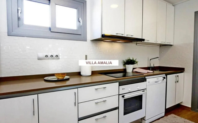 Beach Apartment Amalia