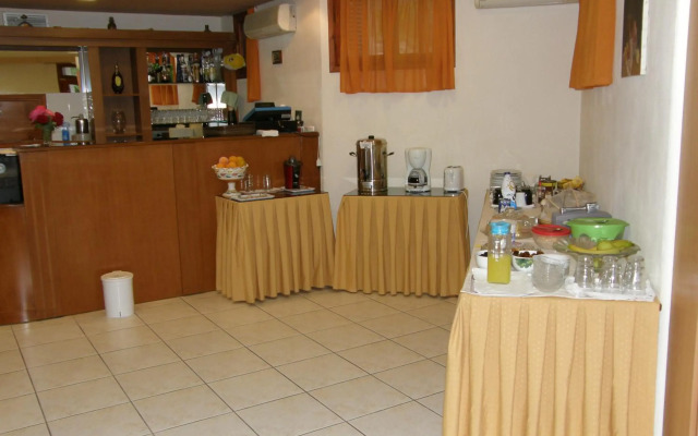 Megim Hotel